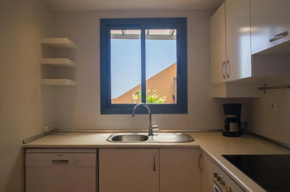 Miramar Stunning Sea View - 2 Bedrooms, Wifi, Pool Caleta De Fuste